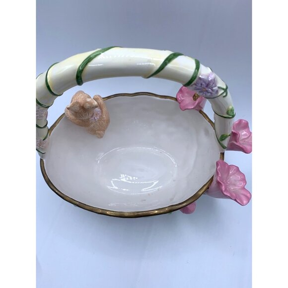 Avon Springtime Collection Ceramic Basket w Bunny and Flowers 7.5 Inch - Picture 6 of 11